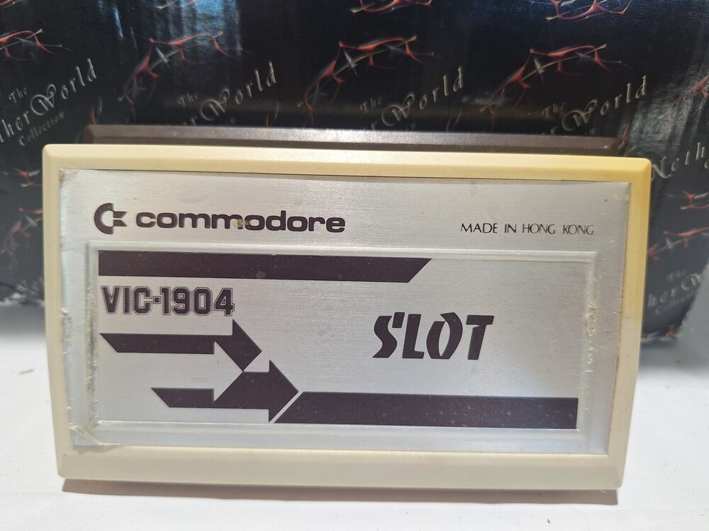 Commodore VIC-20 VIC-1904 Slot VIC-1923 Gorf 2 Cartridge Lot 1 Tested 1 Untested